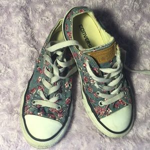 Girls floral chuck Taylor converse 13
